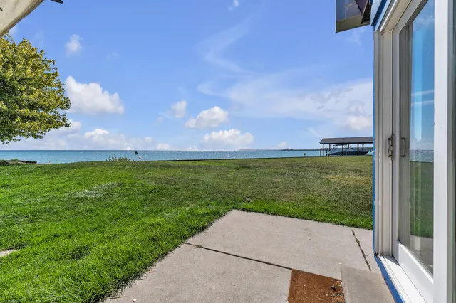 $469,900 | 37252 Jefferson Avenue, Harrison Township, MI 48045