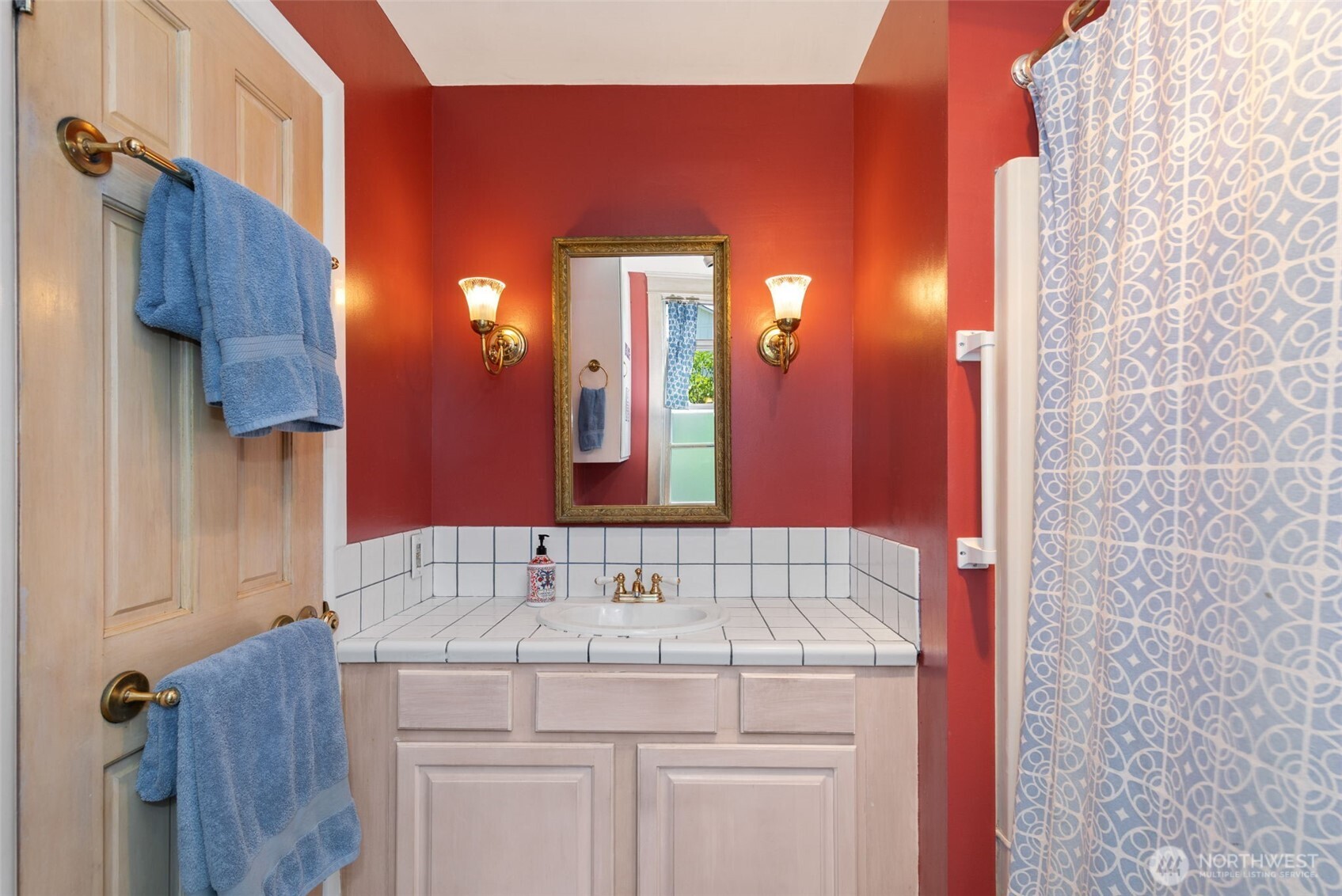 1631 North 54th Street Seattle, WA 98103 - Photo 16 of 40