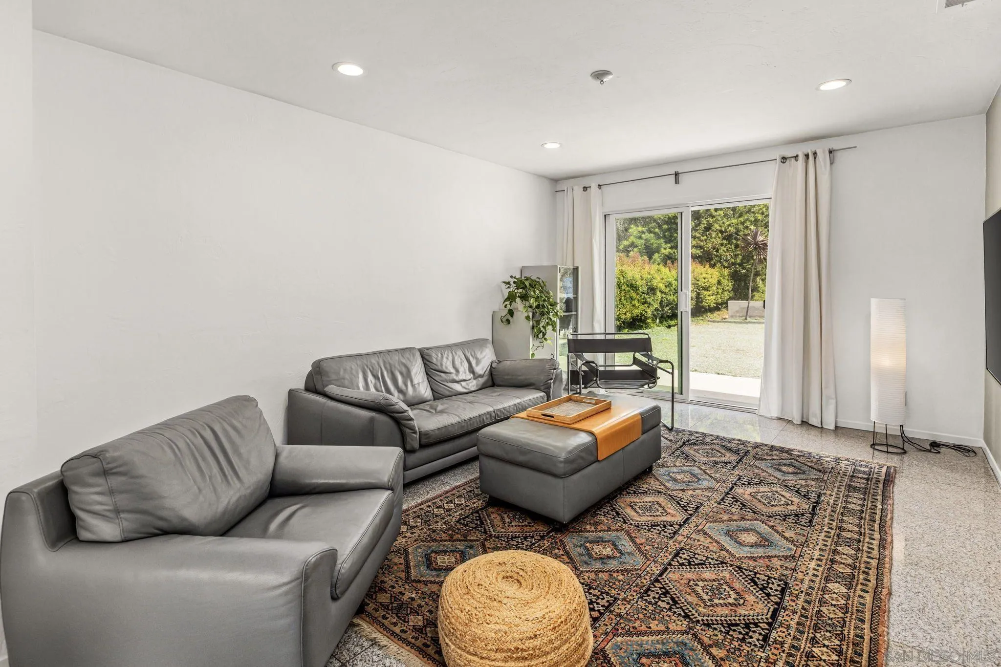 6540 Persa Street Carlsbad, CA 92009 - Photo 7 of 47