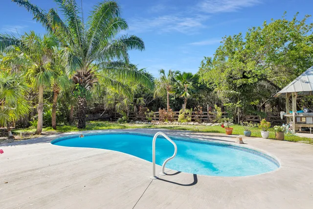 $1,500,000 | 21865 Spain Boulevard, Cudjoe, FL 33042