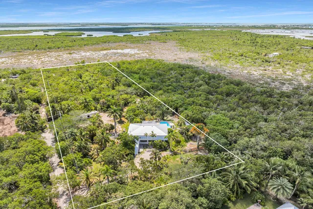 $1,500,000 | 21865 Spain Boulevard, Cudjoe, FL 33042