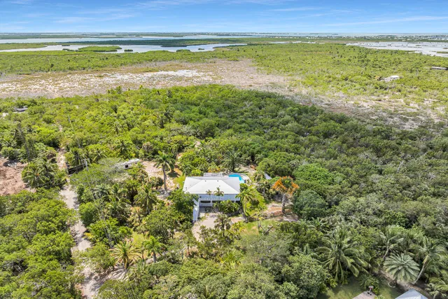 $1,500,000 | 21865 Spain Boulevard, Cudjoe, FL 33042