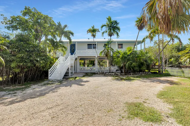 $1,500,000 | 21865 Spain Boulevard, Cudjoe, FL 33042