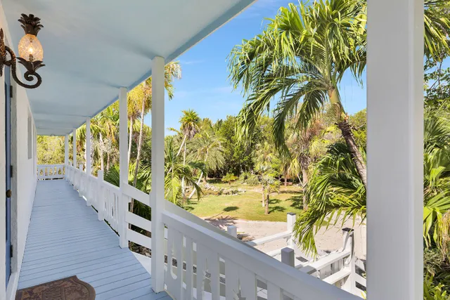 $1,500,000 | 21865 Spain Boulevard, Cudjoe, FL 33042