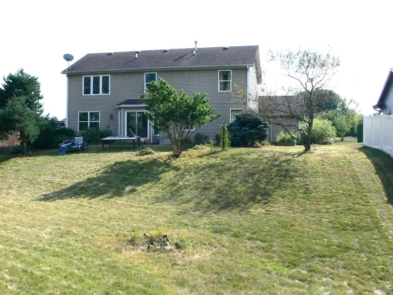 10235 Lismore Road Roscoe, IL 61073 - Photo 4 of 5 Gallery Image 4