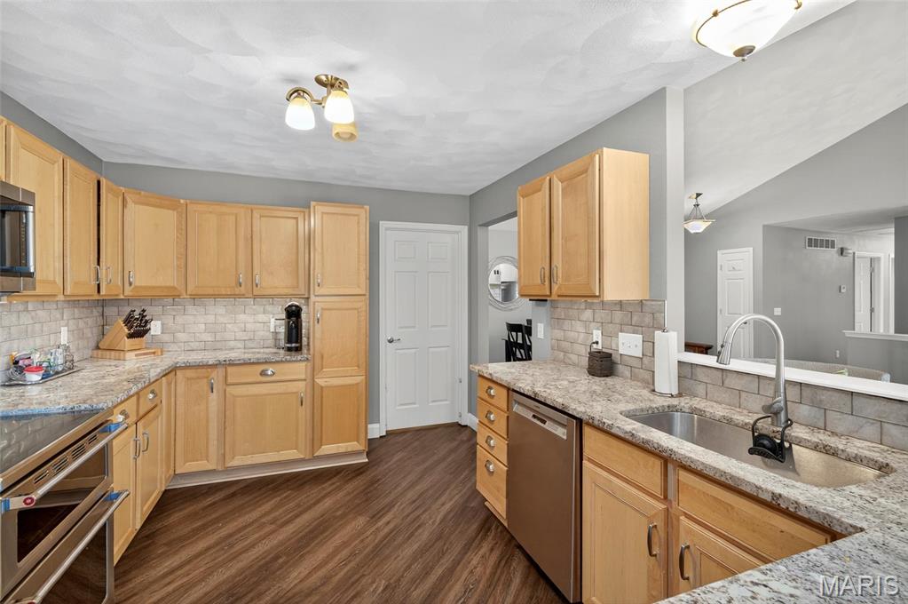 216 Sarah Court Waterloo, IL 62298 - Photo 15 of 56