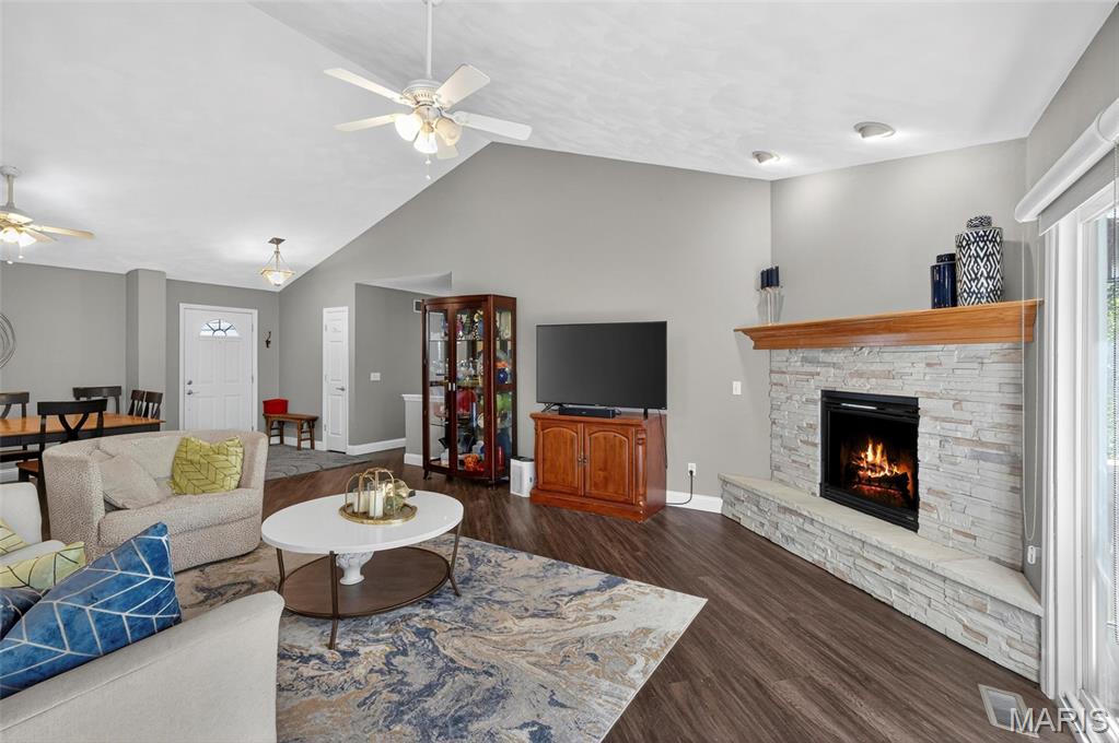 216 Sarah Court Waterloo, IL 62298 - Photo 8 of 56