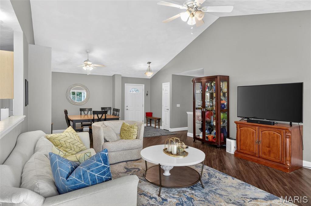 216 Sarah Court Waterloo, IL 62298 - Photo 9 of 56