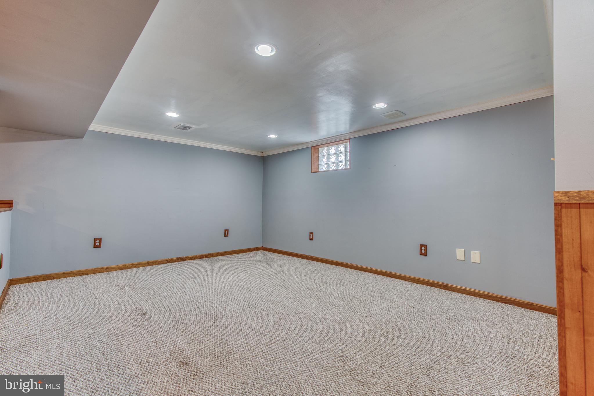 1827 Ellinwood Road Baltimore, MD 21237 - Photo 32 of 75 Gallery Image 32