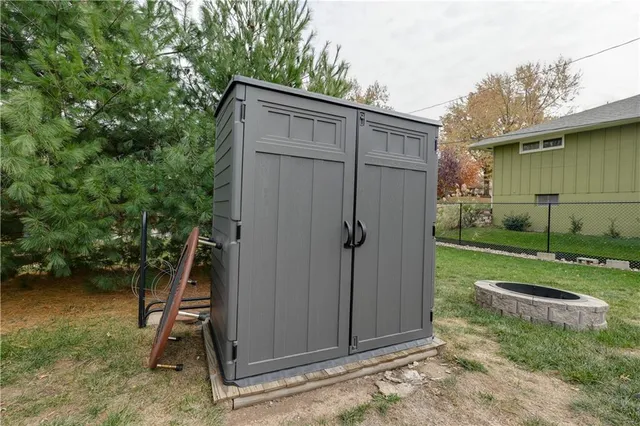 $285,000 | 13019 East 49th Terrace South, Independence, MO 64055