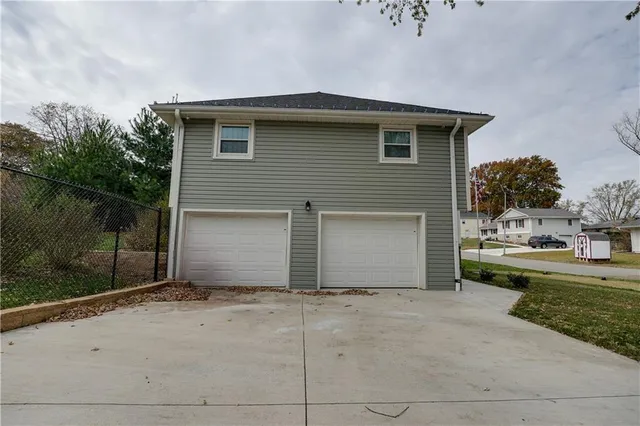 $285,000 | 13019 East 49th Terrace South, Independence, MO 64055