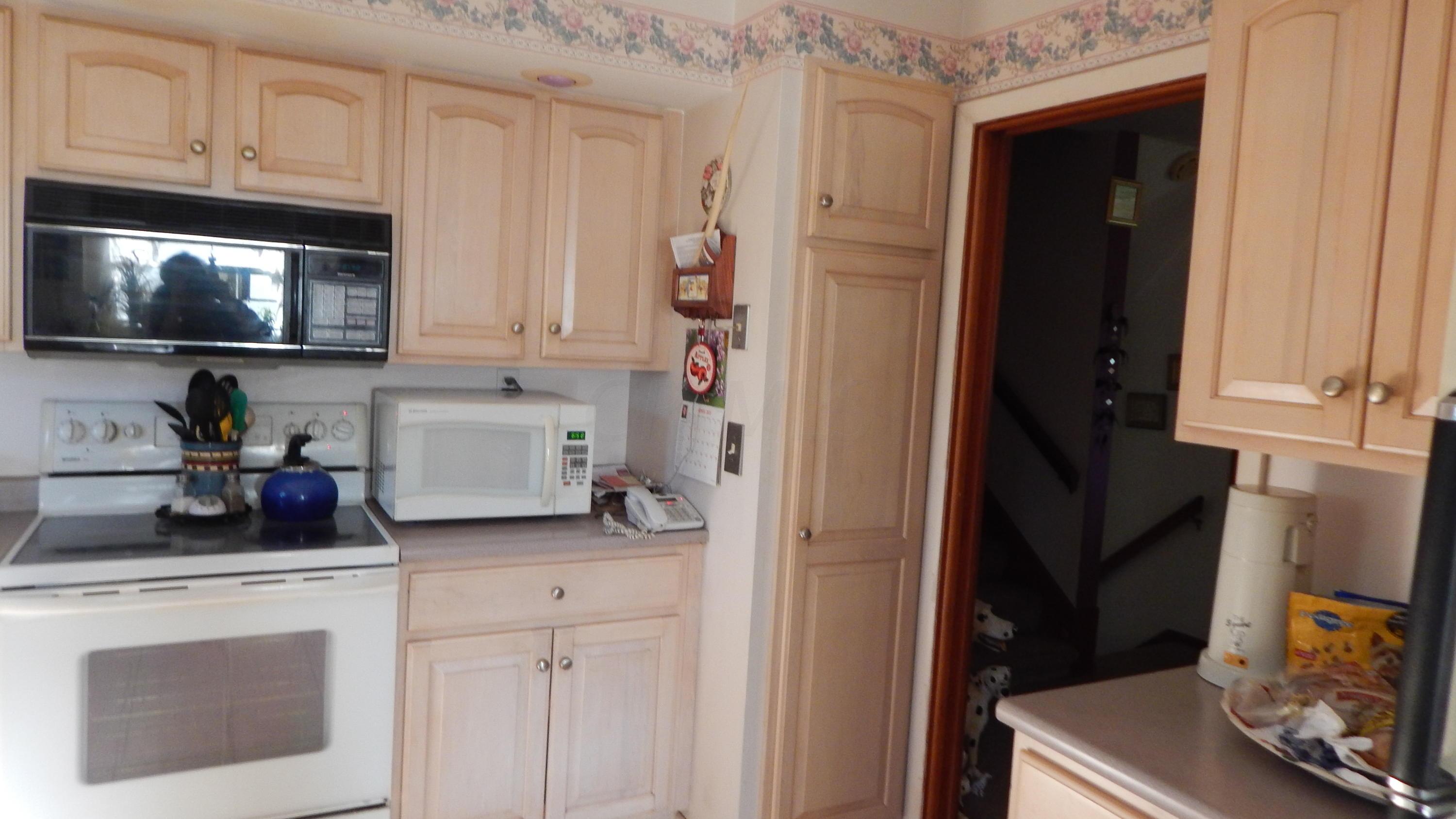 998 Garden Road Columbus, OH 43224 - Photo 2 of 8 Gallery Image 2