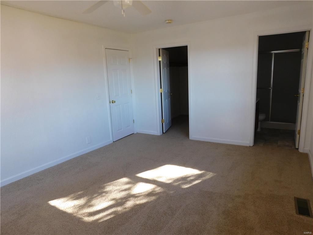 928 Sinclair Avenue South Roxana, IL 62087 - Photo 12 of 22 Gallery Image 12