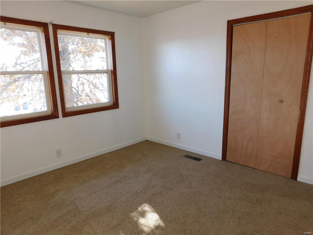 928 Sinclair Avenue South Roxana, IL 62087 - Photo 14 of 22 Gallery Image 14