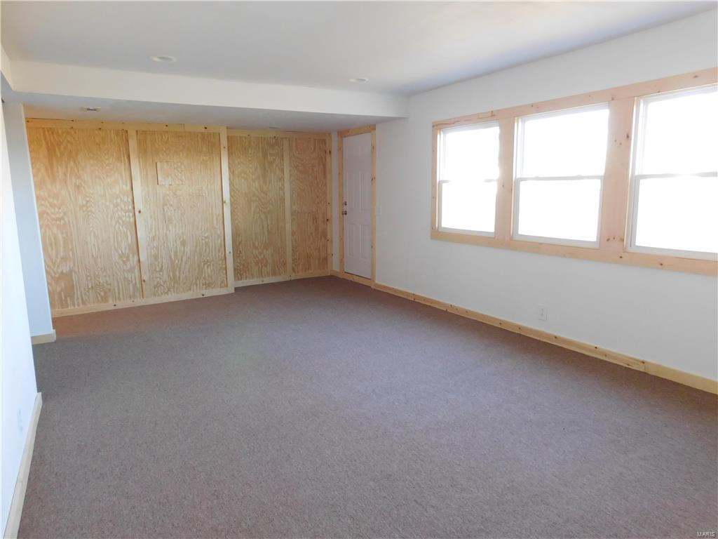 928 Sinclair Avenue South Roxana, IL 62087 - Photo 19 of 22 Gallery Image 19