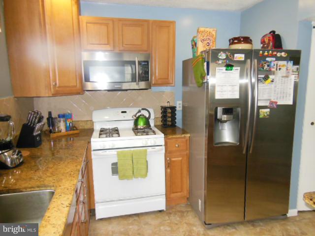 4737 Backlick Road Annandale, VA 22003 - Photo 11 of 30 Kitchen