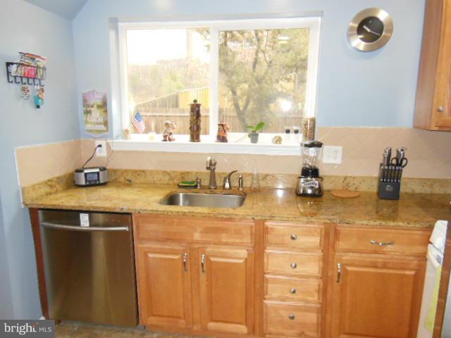 4737 Backlick Road Annandale, VA 22003 - Photo 12 of 30 Kitchen