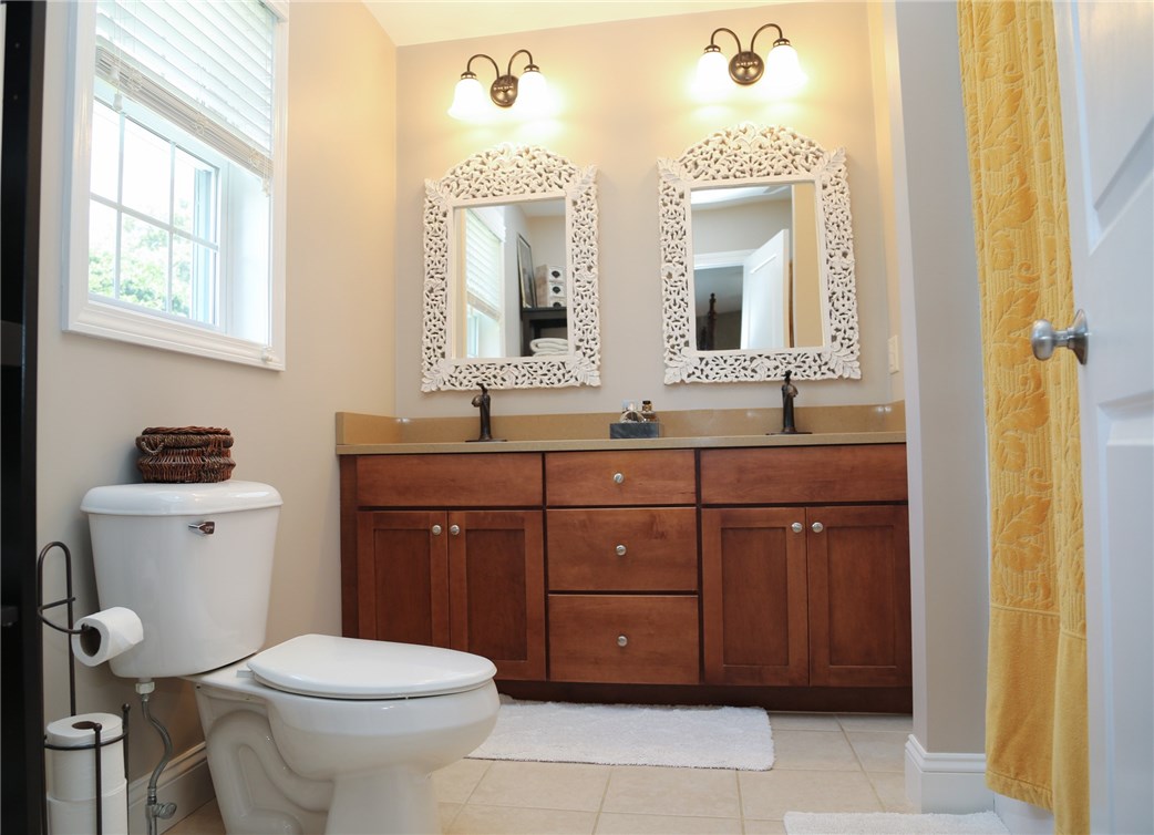 814 Great Road Lincoln, RI 02865 - Photo 12 of 29