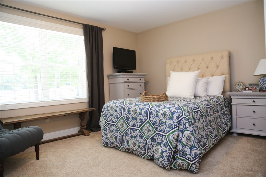 814 Great Road Lincoln, RI 02865 - Photo 13 of 29