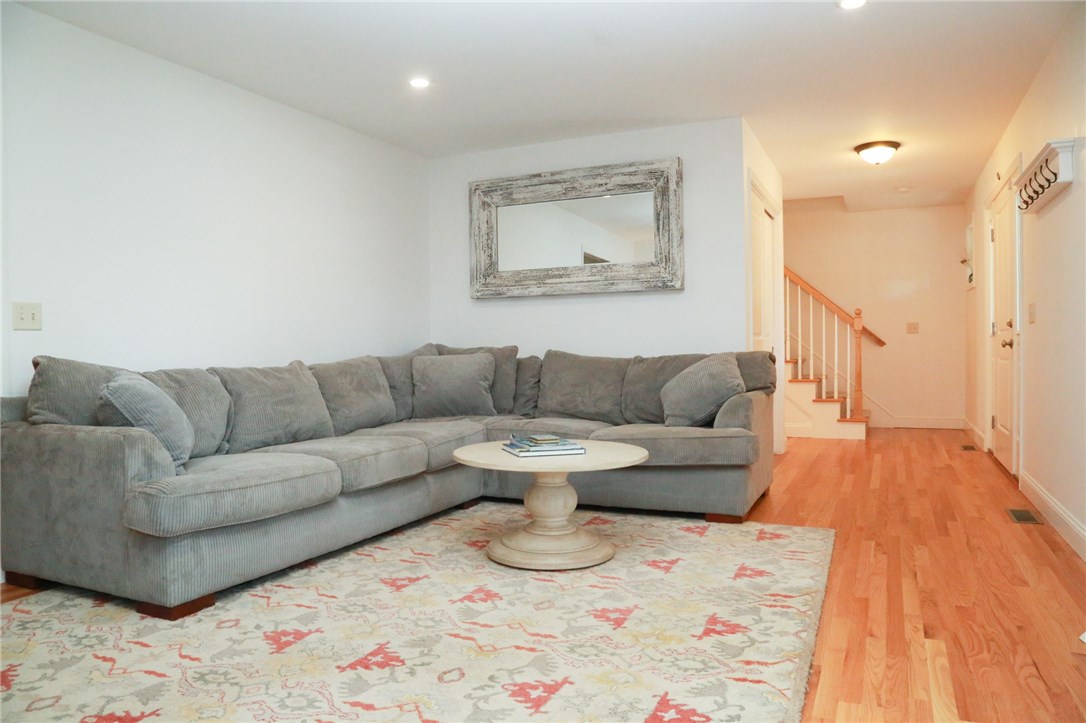 814 Great Road Lincoln, RI 02865 - Photo 8 of 29