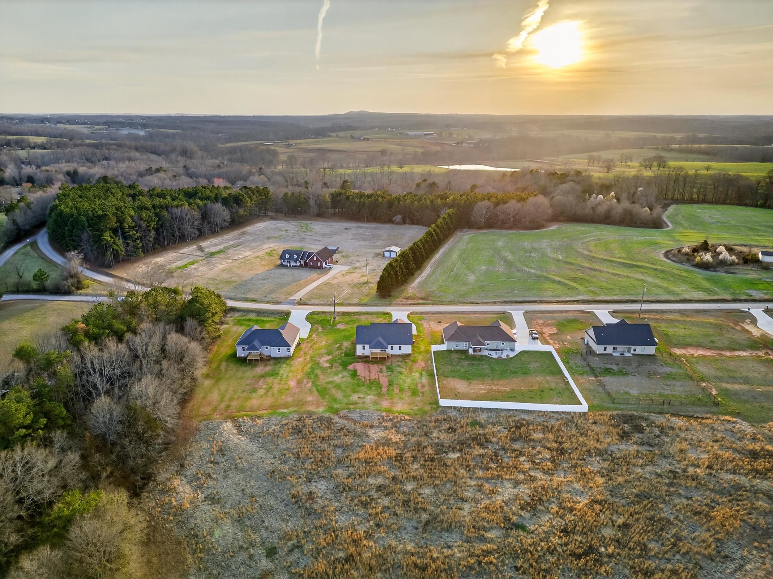 1408 Oak Ridge Road Gaffney, SC 29341 - Photo 4 of 34