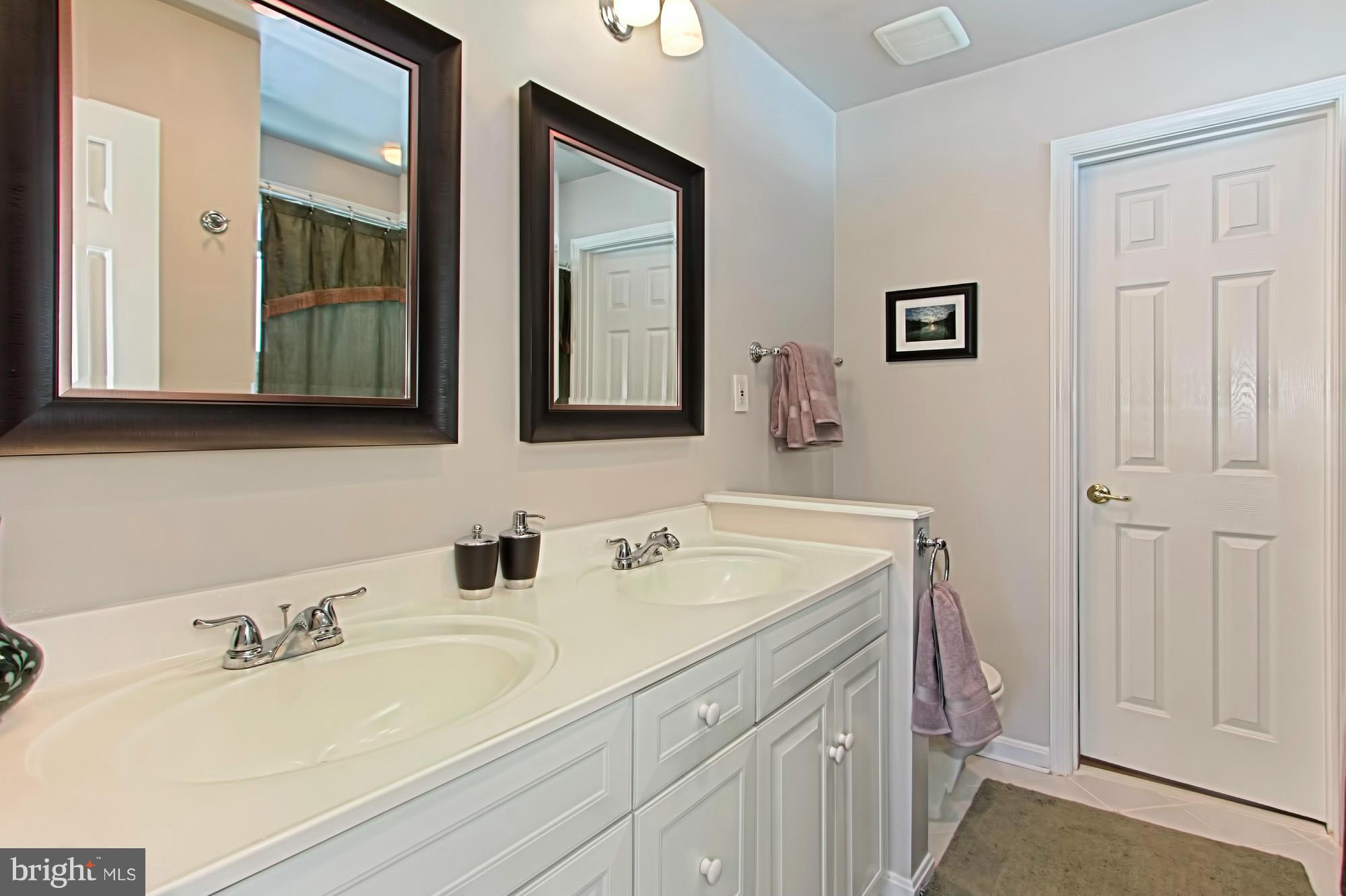 10415 Adel Road Oakton, VA 22124 - Photo 16 of 30 Updated Master Bathroom