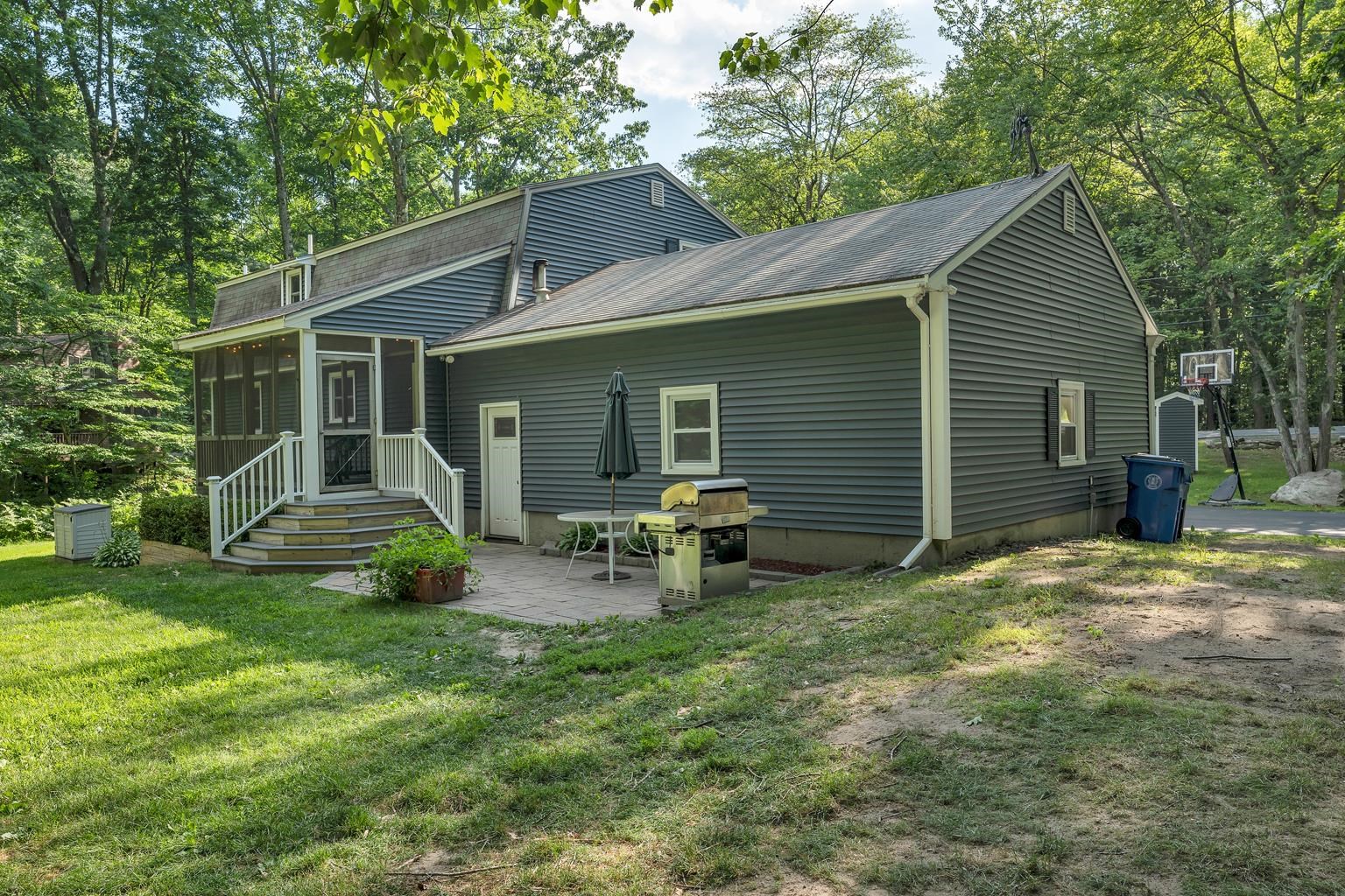 158 High Range Road Londonderry, NH 03053 - Photo 6 of 40