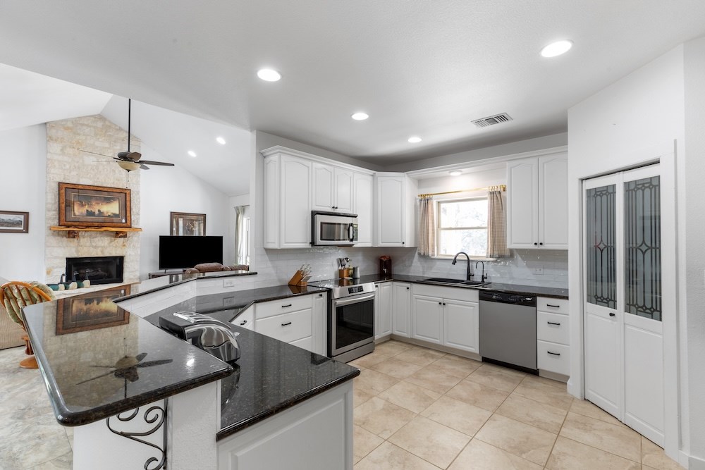 2747 Lower Crabapple Road Fredericksburg, TX 78624 - Photo 14 of 46