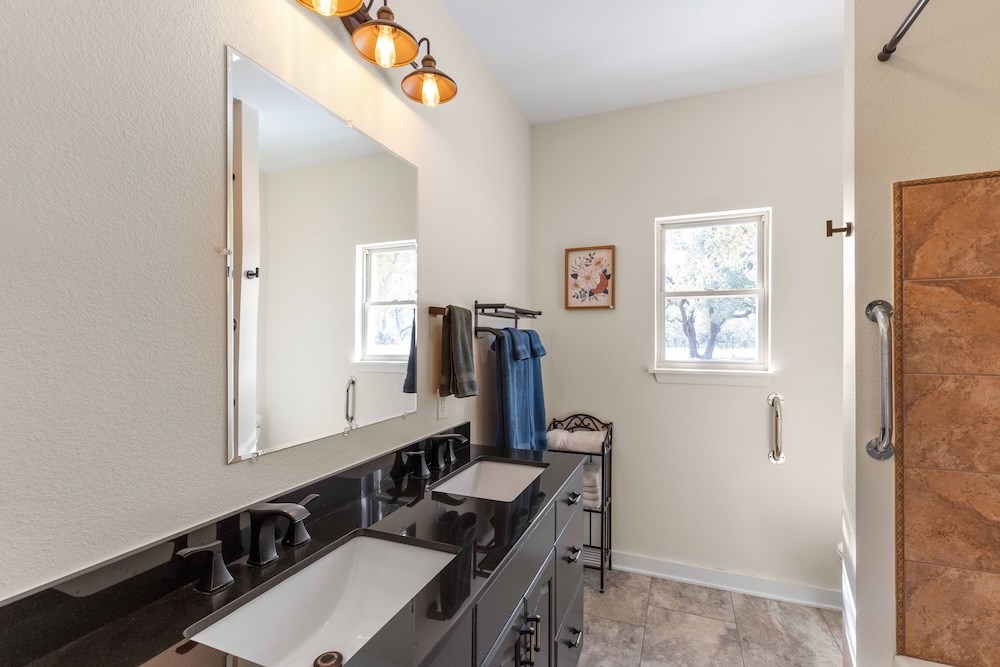 2747 Lower Crabapple Road Fredericksburg, TX 78624 - Photo 24 of 46