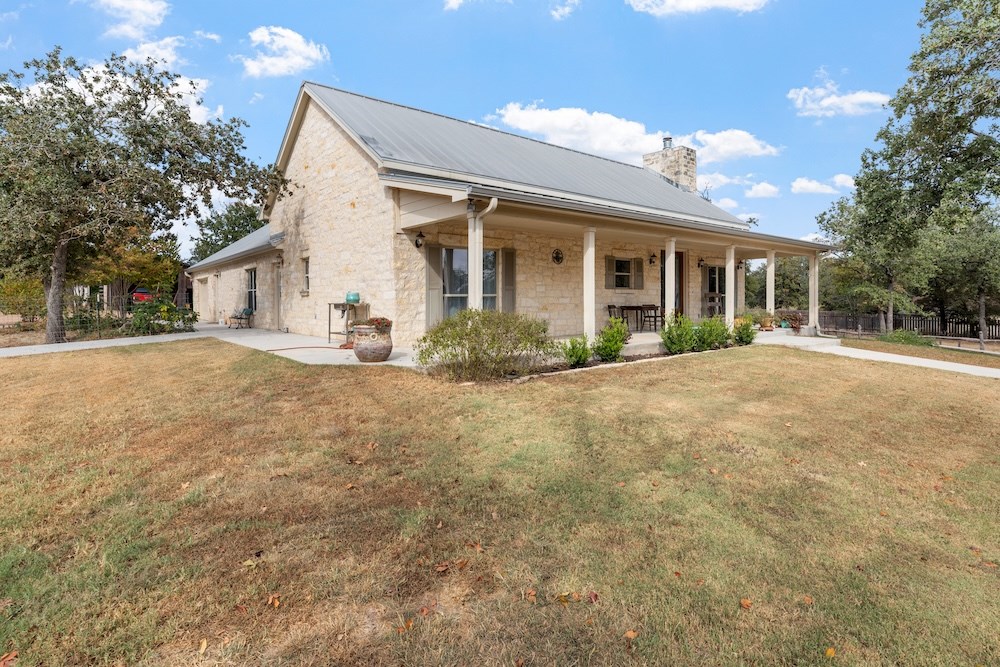 2747 Lower Crabapple Road Fredericksburg, TX 78624 - Photo 3 of 46