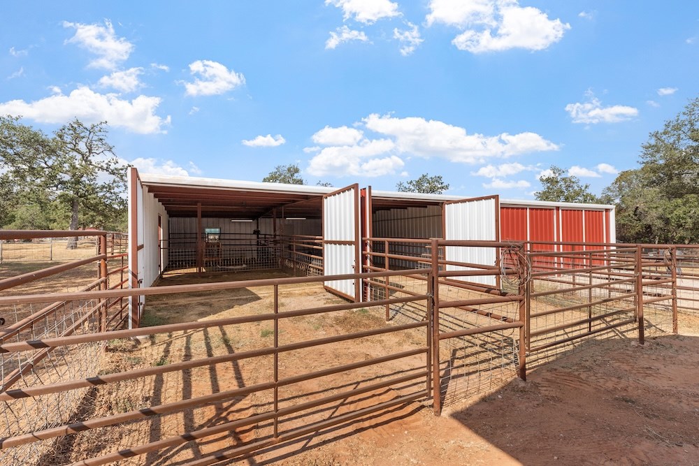 2747 Lower Crabapple Road Fredericksburg, TX 78624 - Photo 37 of 46