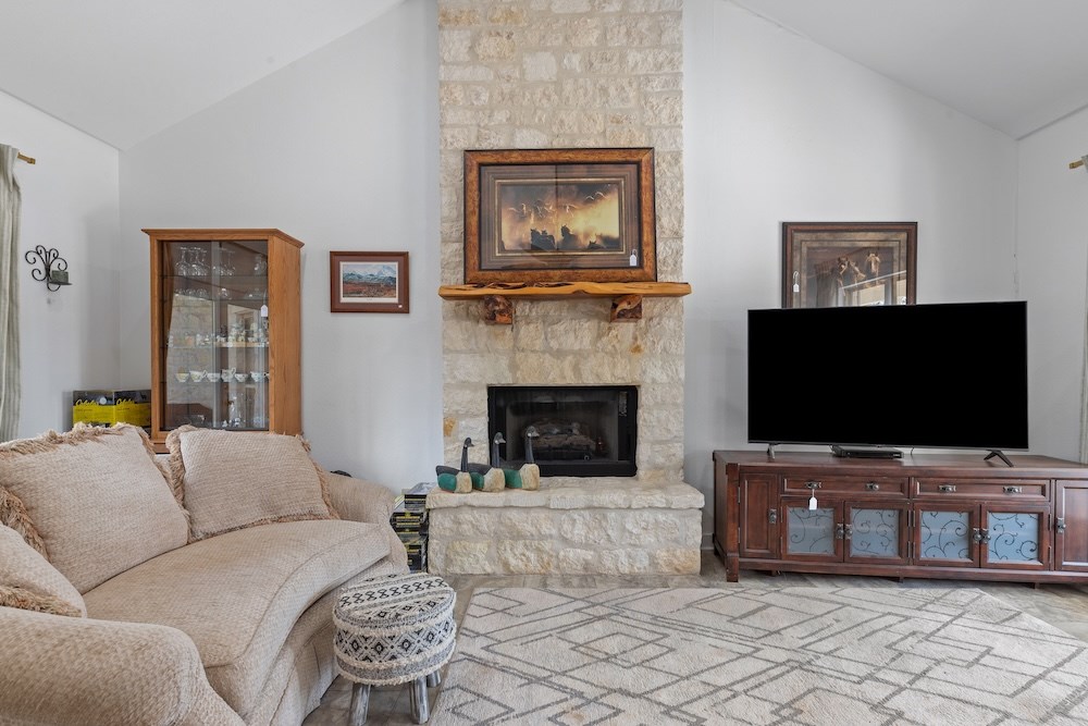 2747 Lower Crabapple Road Fredericksburg, TX 78624 - Photo 9 of 46