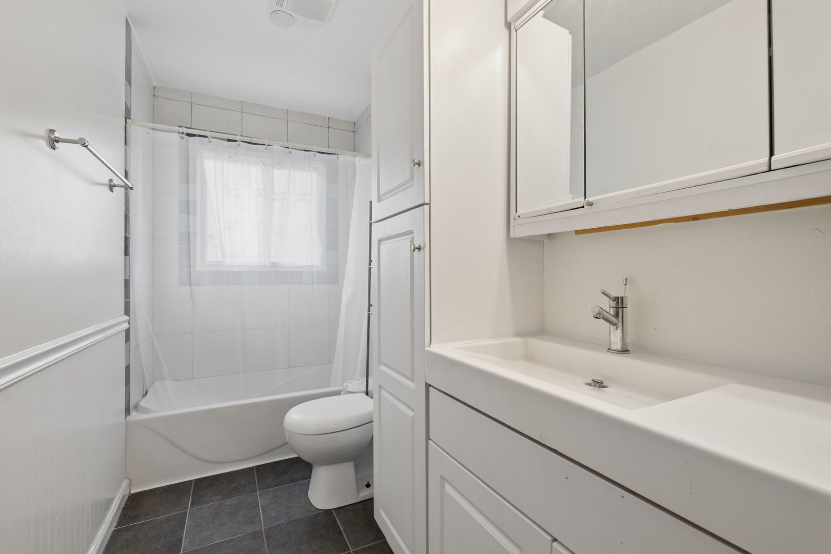 933 Iowa Avenue Addison, IL 60101 - Photo 14 of 24