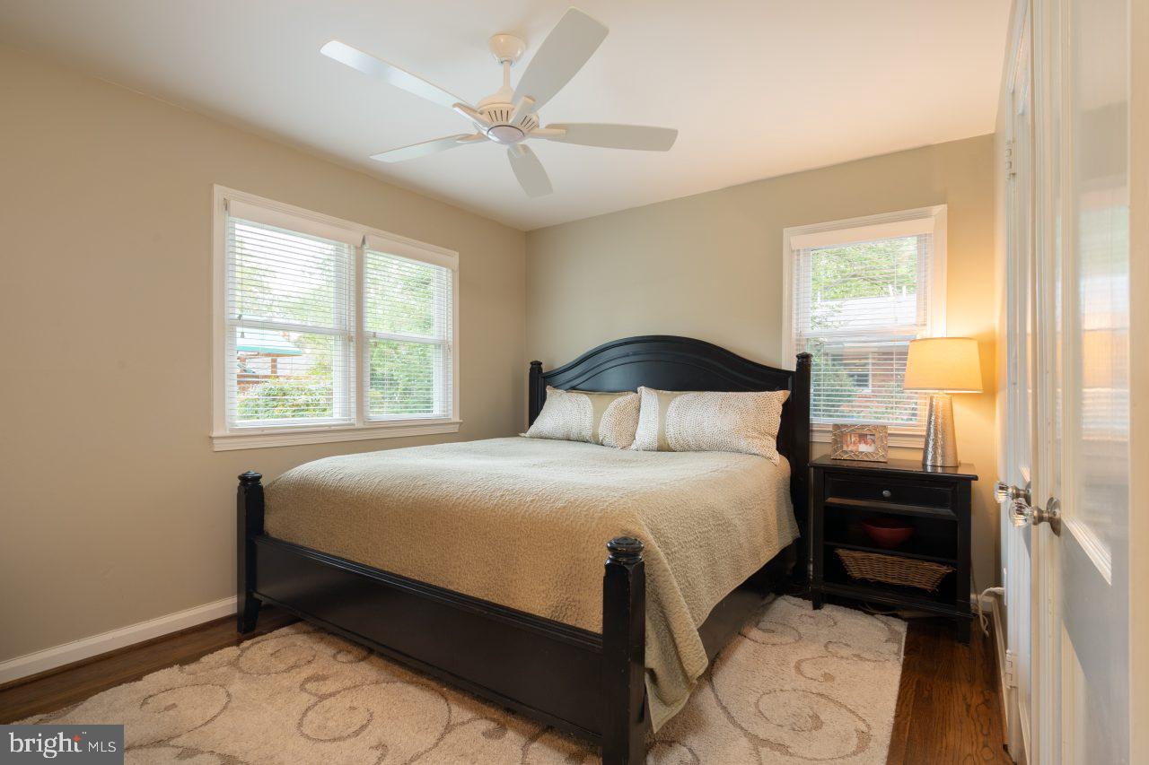2004 Shenandoah Road Alexandria, VA 22308 - Photo 19 of 50 Primary bedroom is large enough for a king bed