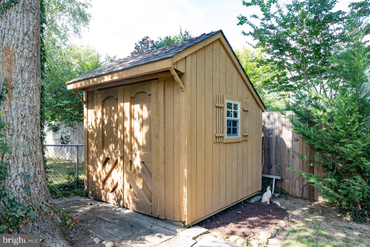 2004 Shenandoah Road Alexandria, VA 22308 - Photo 29 of 50 Shed with newer roof
