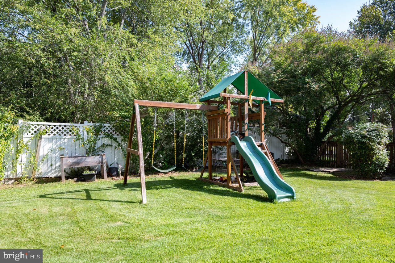 2004 Shenandoah Road Alexandria, VA 22308 - Photo 33 of 50 The playset conveys