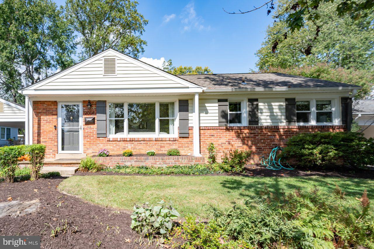 2004 Shenandoah Road Alexandria, VA 22308 - Photo 38 of 50