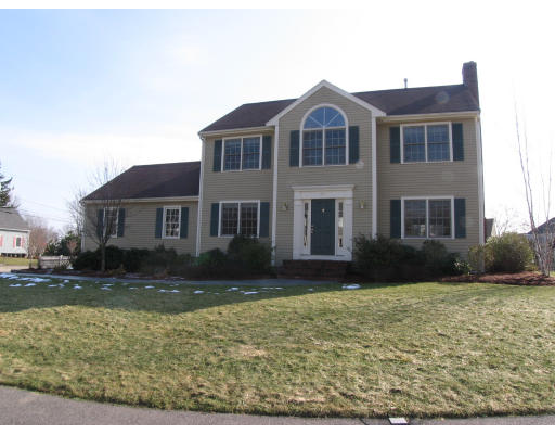 141 Saunders Road Norwood, MA 02062 - Photo 1 of 10 Gallery Image 1
