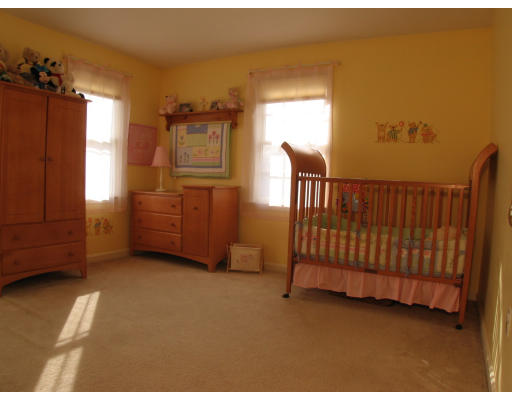 141 Saunders Road Norwood, MA 02062 - Photo 9 of 10 Gallery Image 9