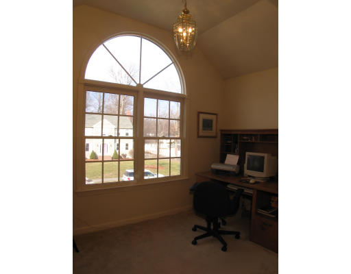 141 Saunders Road Norwood, MA 02062 - Photo 10 of 10 Gallery Image 10