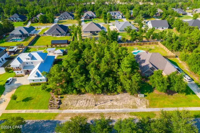 $150,000 | 154 Lake Merial Boulevard, Southport, FL 32409