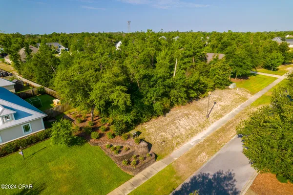 $150,000 | 154 Lake Merial Boulevard, Southport, FL 32409