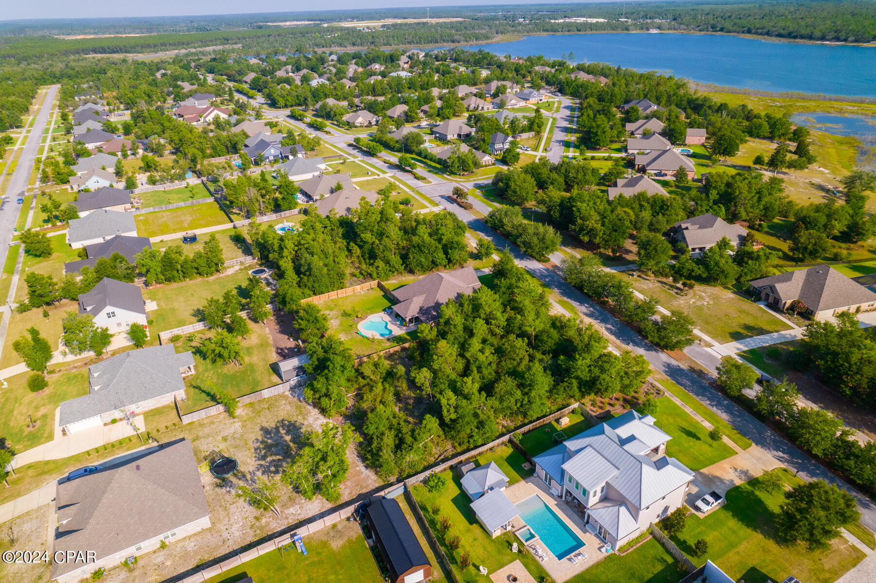 154 Lake Merial Boulevard Southport, FL 32409 - Photo 9 of 12