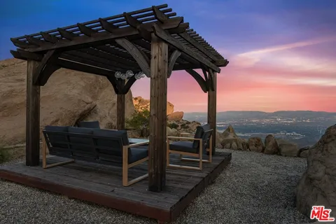 $3,495,000 | 7336 Studio Road, West Hills, CA 91304