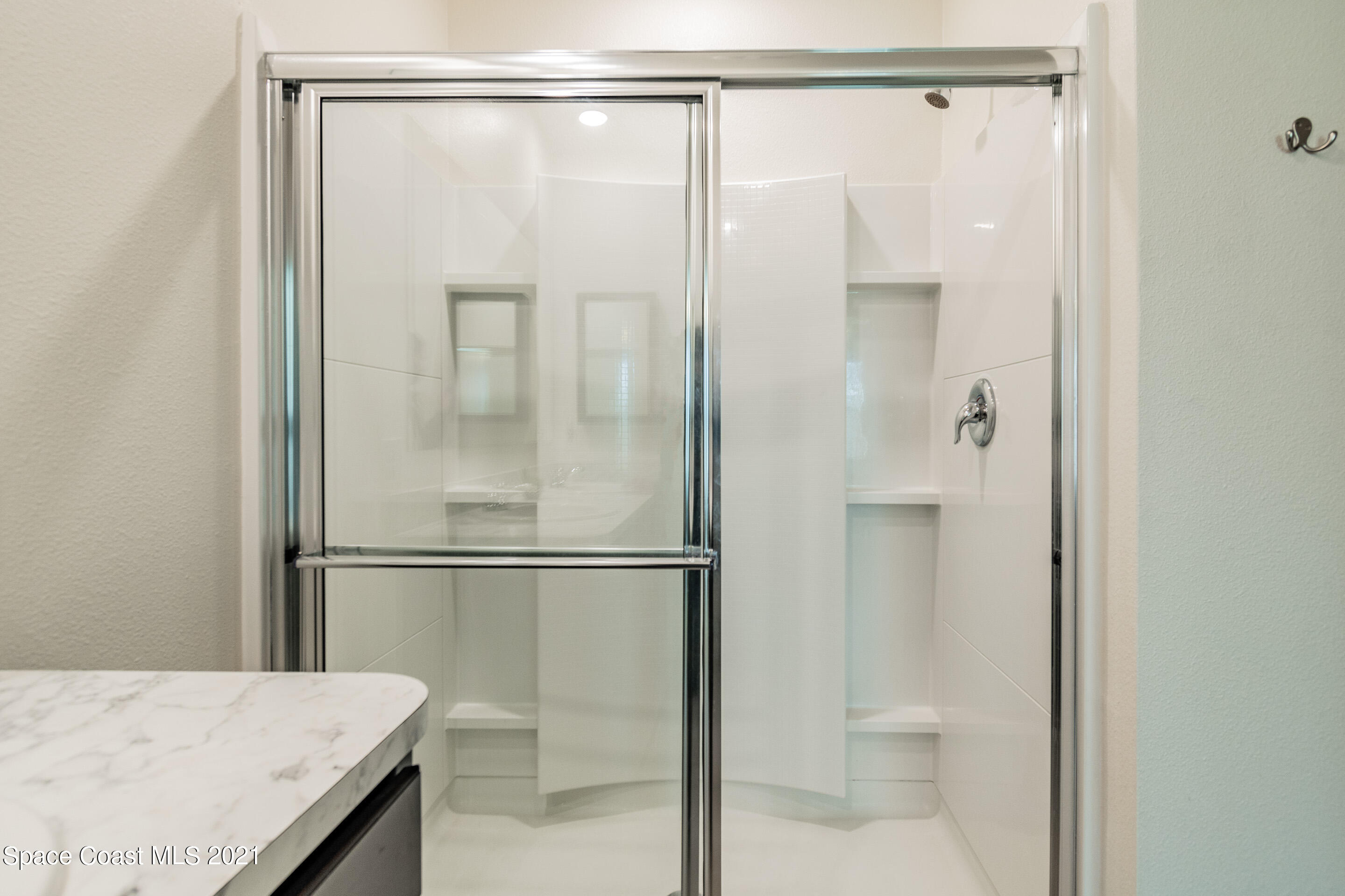 1581 Saxton Road Cocoa, FL 32926 - Photo 20 of 47 Owner's Bathroom