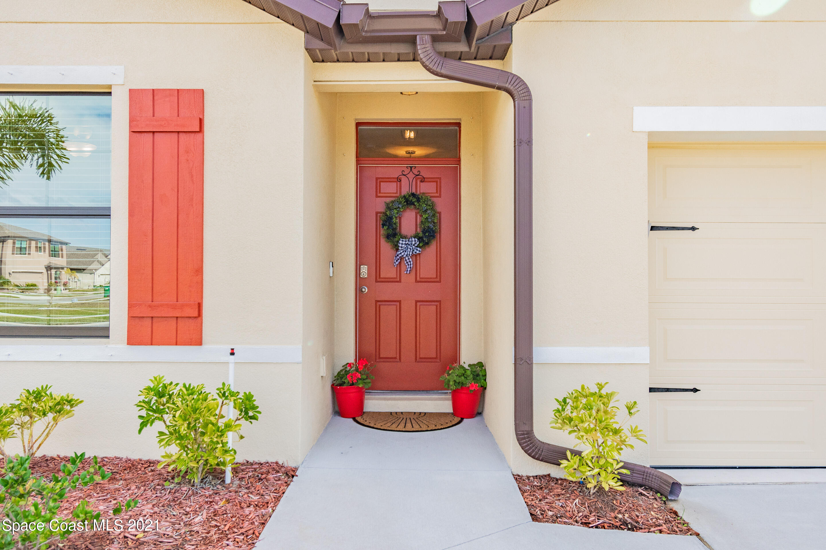 1581 Saxton Road Cocoa, FL 32926 - Photo 2 of 47 Front Porch
