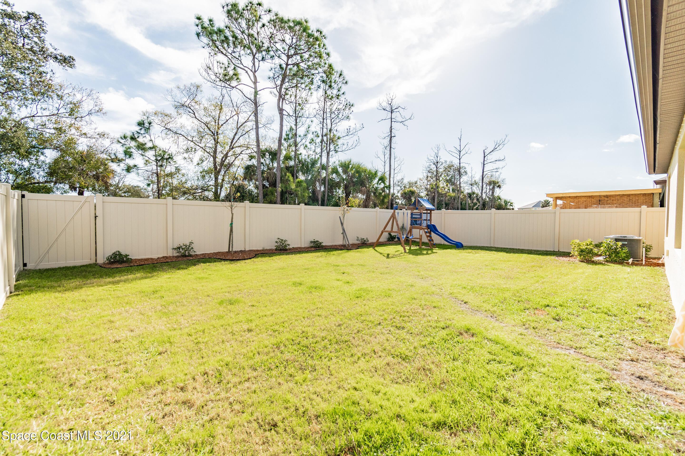 1581 Saxton Road Cocoa, FL 32926 - Photo 38 of 47 Backyard