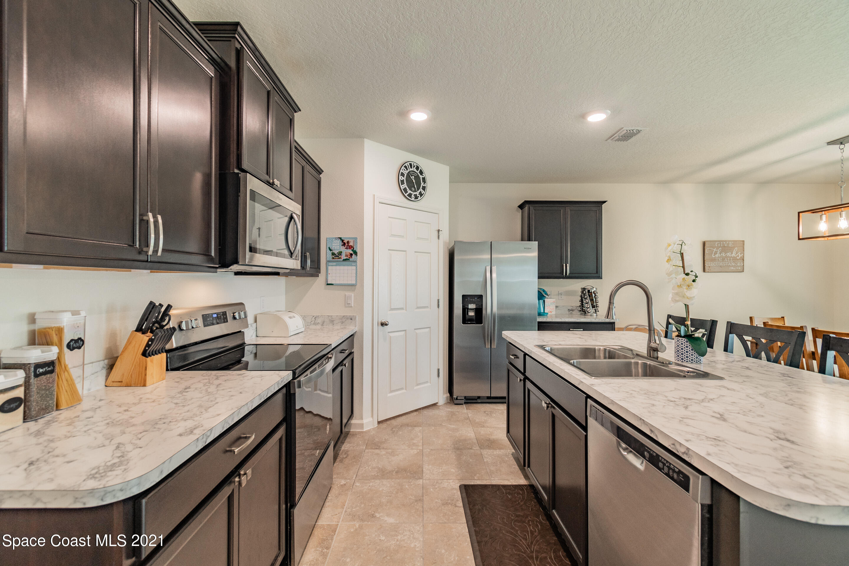 1581 Saxton Road Cocoa, FL 32926 - Photo 5 of 47 Kitchen