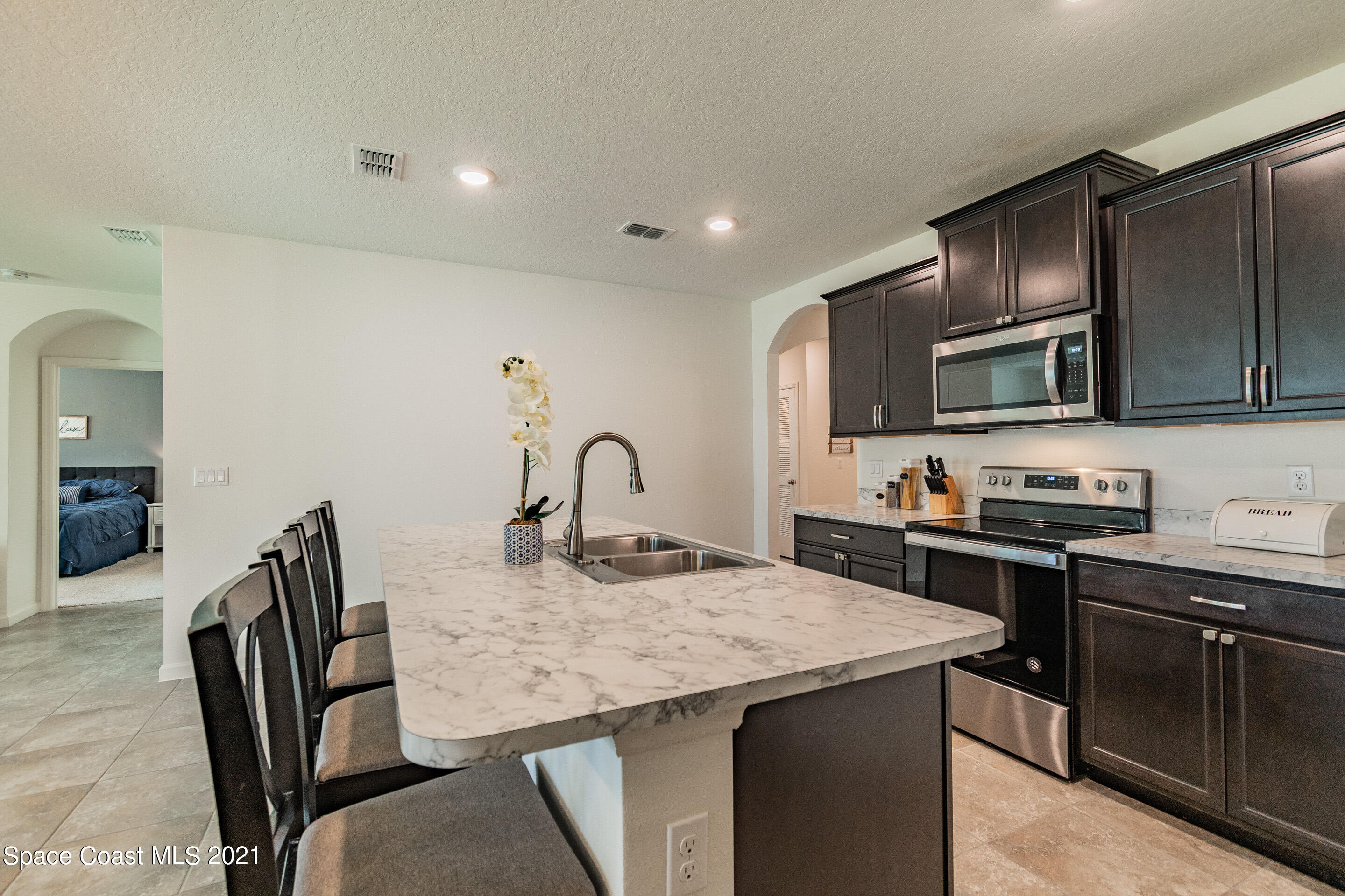 1581 Saxton Road Cocoa, FL 32926 - Photo 6 of 47 Kitchen