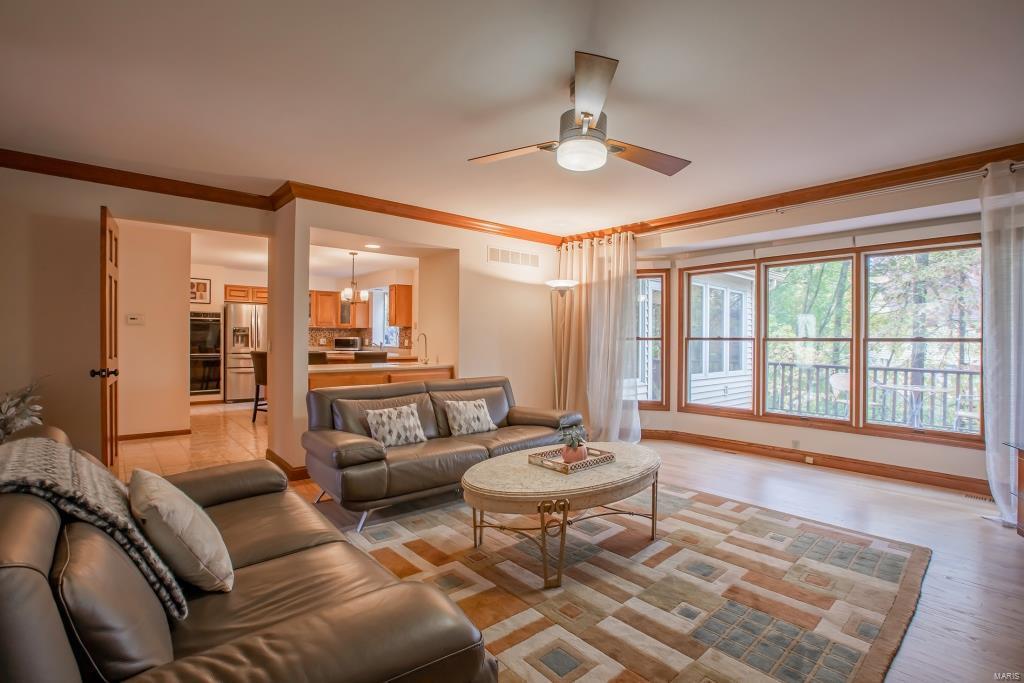 15719 Trapp Ridge Court Chesterfield, MO 63017 - Photo 11 of 52 Gallery Image 11